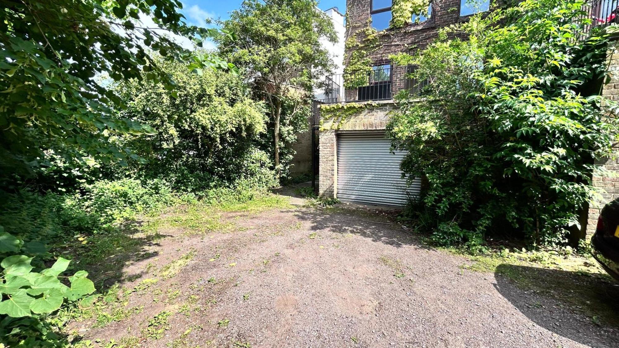 Apartment New 4-bed, 3-bath With Balcony And Free Parking In Crouch End Near Alexandra Palace *